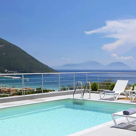Omicron & White Villa Vasiliki (Lefkada)